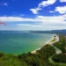 Pesona Puncak Langkisau Pesisir Selatan, Panorama Spektakuler dan Destinasi Paralayang Terbaik di Sumbar