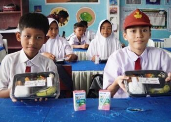 Pemkab Dharmasraya Mulai Uji Coba Makan Bergizi Gratis, Sasar Ratusan Siswa