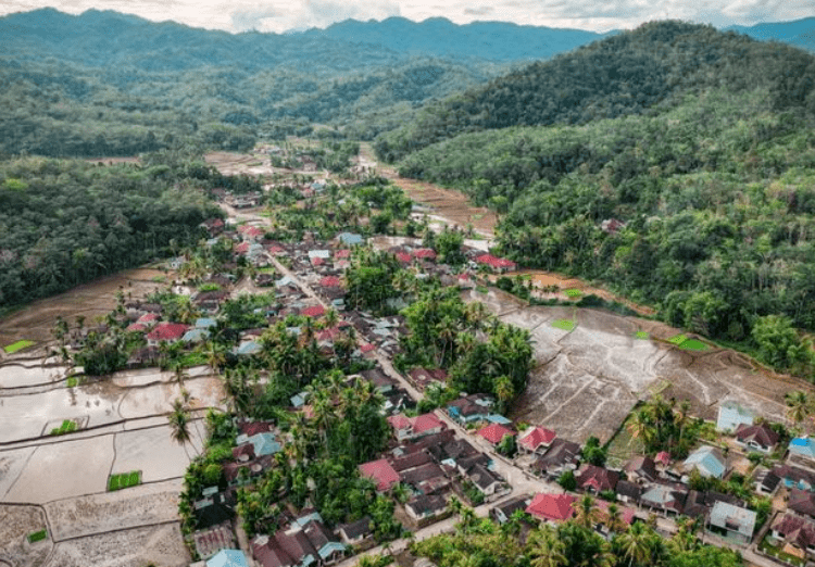 Penampakan banjir di Nagari Silantai, Kabupaten Sijunjung
