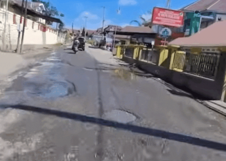 Jalan Padang Lua (foto: YouTube Situlang Channel)