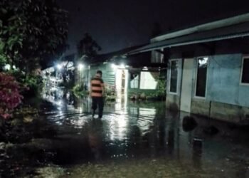 Gelombang Pasang dan Banjir Rob Landa Padang, Sejumlah Rumah Warga Rusak