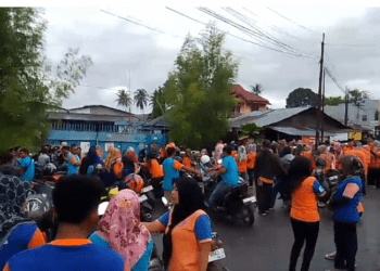 Karyawan PT Bumi Sari Mas Indonesia di Padang Pariaman Demo, Tuntut Bayar Gaji yang Menunggak