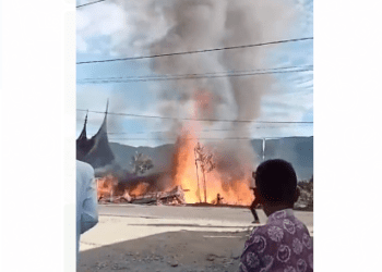 Video: Rumah Warga di Kabupaten Solok Ludes Terbakar