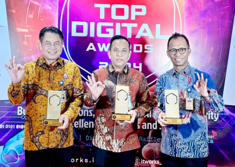 Bank Nagari meraih tiga penghargaan Top Digital Awards 2024. Foto: Ist