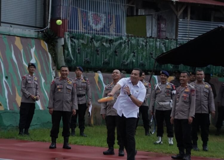 Peresmian  Lapangan Tenis Gumarang Brimob, Kota Padang Panjang (foto: Diskominfo Padang Panjang)