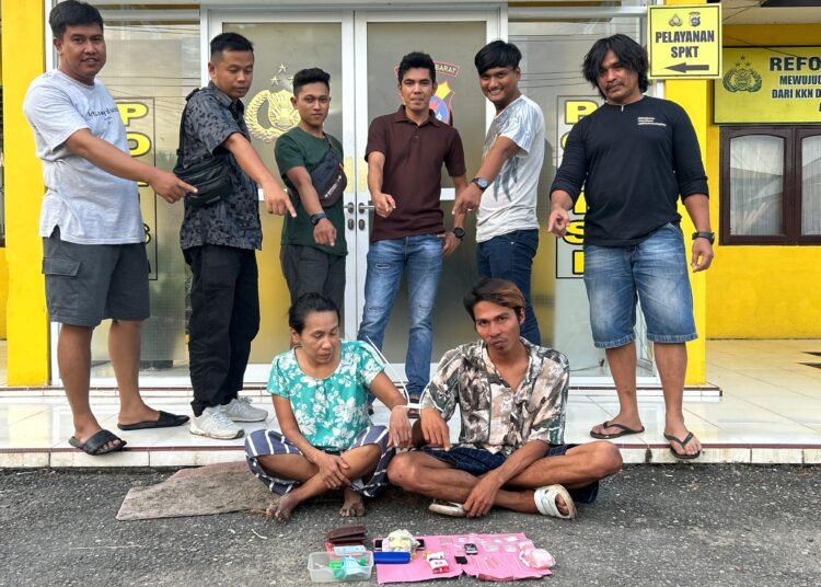 Dua pelaku penyalahgunaan narkoba di Padang diamankan.