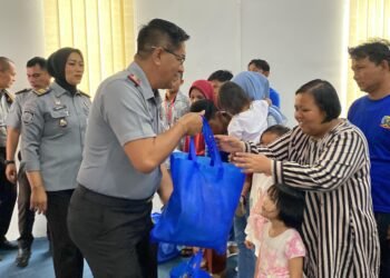 Ratusan WBP di Lapas Padang Terima Bantuan Sembako