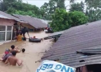 BMKG Prediksi Potensi Banjir dan Longsor Selama Cuaca Ekstrem di Sumbar