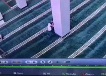 Aksi Pencurian Laptop di Masjid Kampus UNP Terekam CCTV