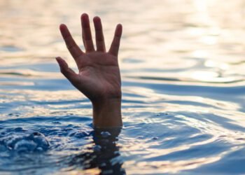 Nekat Terjun dari Jembatan, Seorang Remaja Dilaporkan Hilang Tenggelam