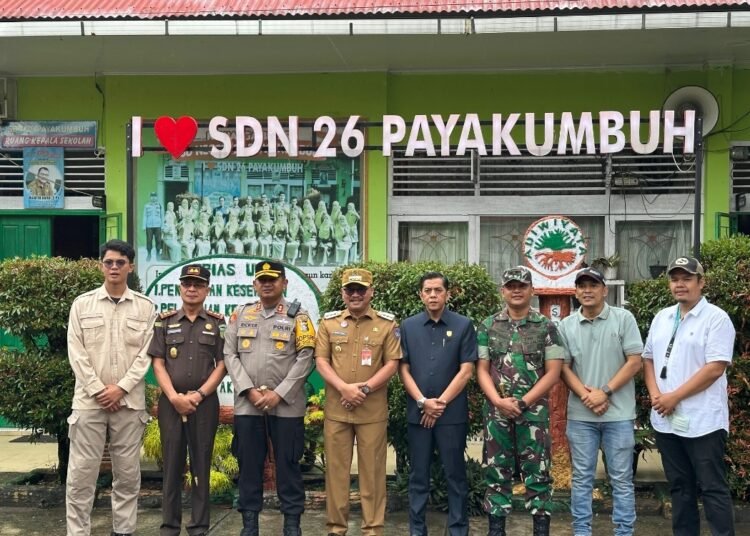 Peresmian program Makan Bergizi Gratis di Kota Payakumbuh pada Senin (13/1).