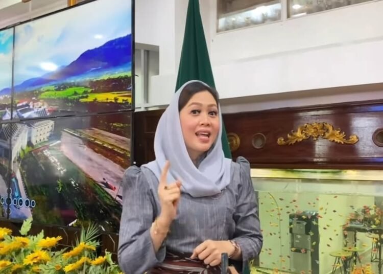 Pj Ketua Dekranasda Kota Padang, Vanny Andree Algamar (foto: Diskominfo Padang)