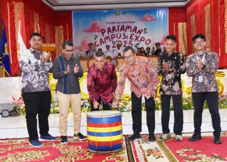 Pembukaan Pariaman Campus Expo (PCE) XII Tahun 2025 di Hall Pemda Saiyo Sakato, Minggu (26/1/2025).