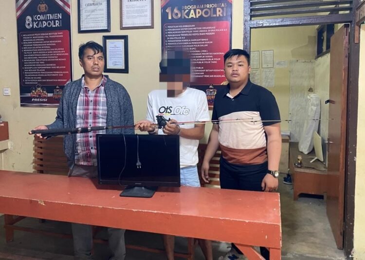 Pelaku dan barang bukti diamankan di Mapolsek Matur.