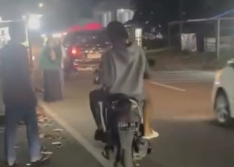 Diduga pelaku pemalakan di kawasan Pantai Padang.