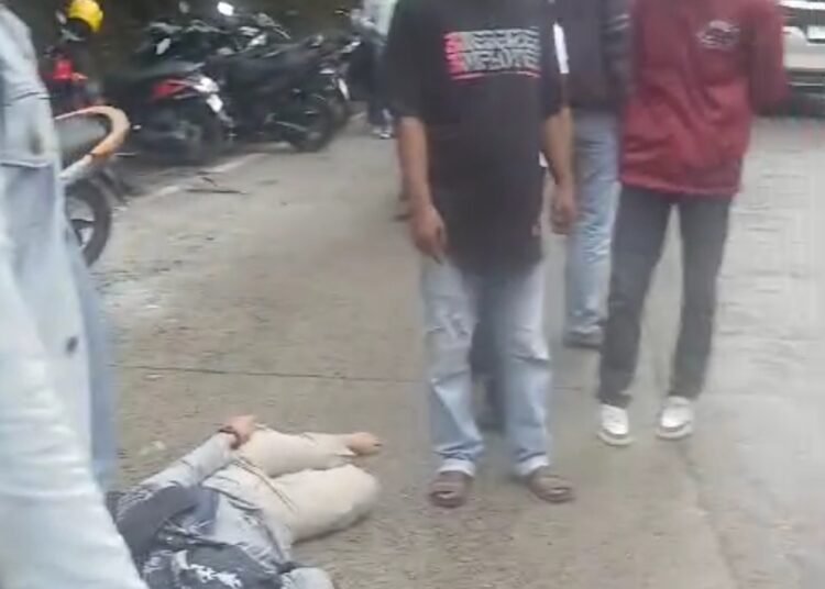 Kecelakaan di Sitinjau Lauik Kota Padang pada Minggu (26/1).