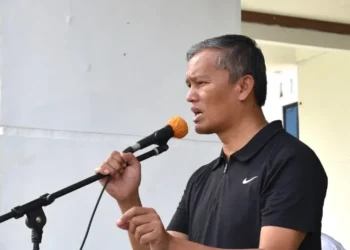 Peringati Hari Desa Nasional, Pj Wali Kota Pariaman Ajak Perangkat Desa Tanam Jagung