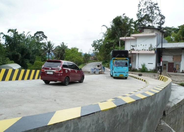 Jembatan Tanjung di Kelurahan Ganting, Kecamatan Padang Panjang Timur, Kota Padang Panjang sudah bisa dilalui (foto: Diskominfo Padang Panjang)