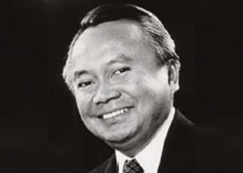 Diplomat Senior Ranah Minang Hasjim Djalal Tutup Usia