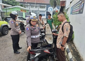 Puluhan Sepeda Motor Pelajar di Padang Ditilang Petugas