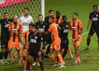 Live Score Babak Pertama Liga 1: Borneo FC Vs Semen Padang FC 1-0