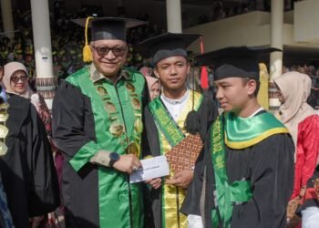 1.745 Penghafal Alquran di Kota Padang Wisuda Tahfidz