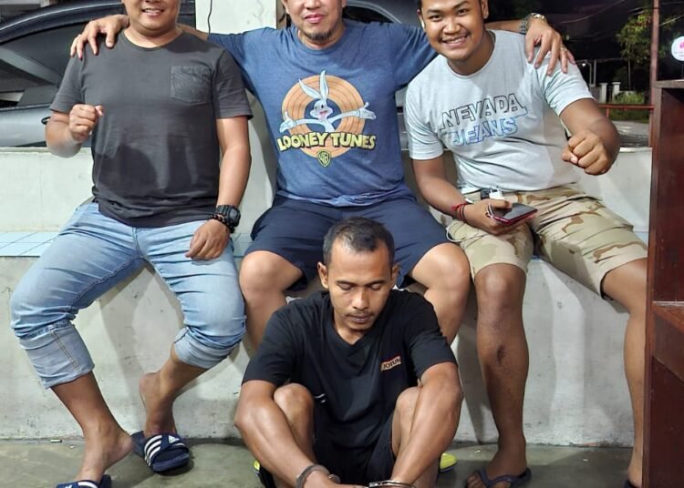 AI (33) pelaku pencurian sepeda motor milik tetangganya di kawasan Ranah, Kecamatan Padang Selatan, Kota Padang, ditangkap Tim Klewang.