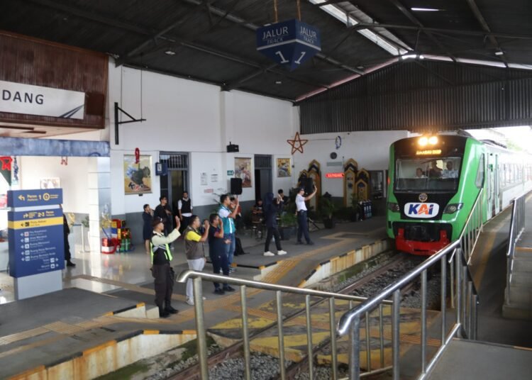 Foto: Stasiun Padang