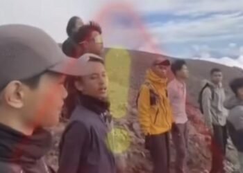 BKSDA Cari Sekelompok Pemuda yang Nekat Mendaki Marapi di Masa Erupsi