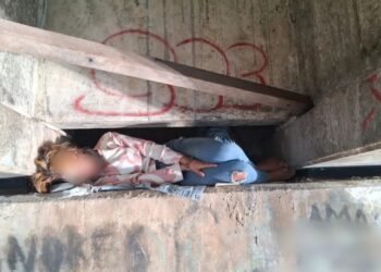 Dilaporkan Berbuat Mesum di Kolong Jembatan, 3 Wanita Ditangkap Satpol PP Padang