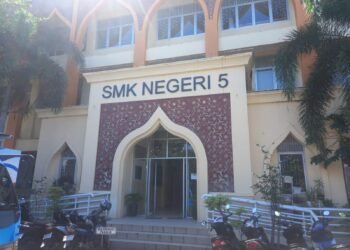 Ratusan Siswa SMKN 5 Padang Terancam Tak Bisa Daftar SNBP