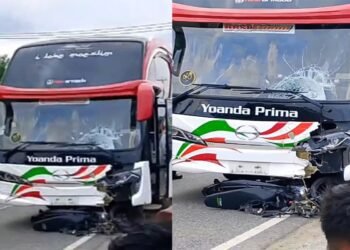 Video: Bus Penumpang Tabrak Sepeda Motor di Dharmasraya