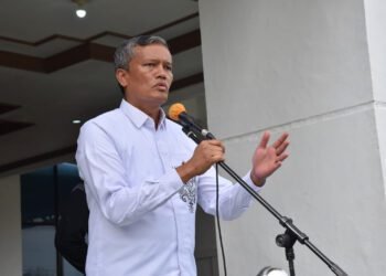 Pemko Pariaman Gelar Apel Gabungan, Pj Wali Kota Roberia Pamit