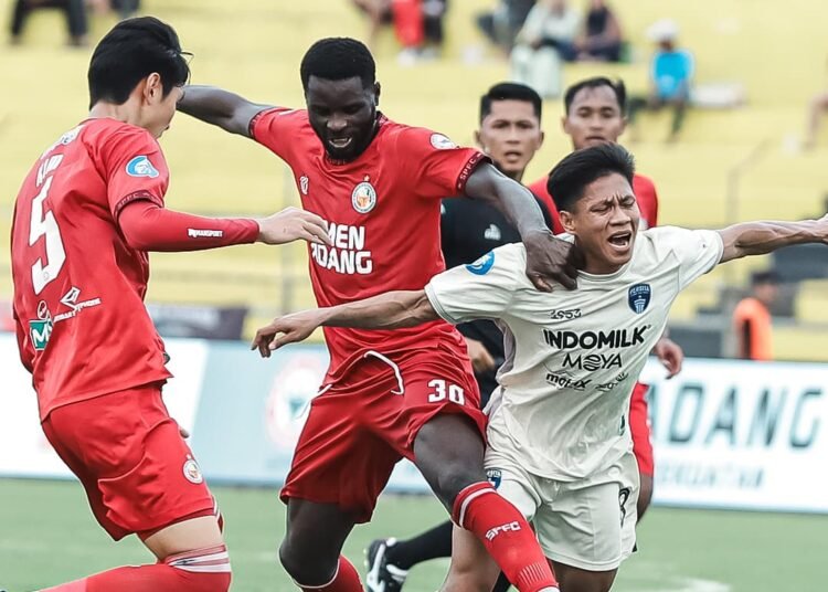 Semen Padang FC menjamu Persita Tangerang dalam laga lanjutan pekan ke-23 BRI Liga 1 di Stadion Agus Salim, Kota Padang pada Jumat (14/2) sore. Foto: Dok. Persita