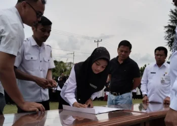 Pemko Pariman Lantik 588 Tenaga Honorer Jadi PPPK