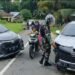 Gagal Lewati Jalan Sempit, Dua Mobil Tabrakan di Padang Pariaman
