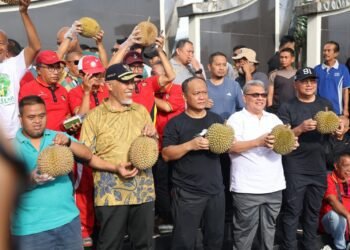 Festival Makan Durian Basamo, Ketua DPRD Sumbar Harapkan Peningkatan Ekonomi dan Kemajuan UMKM