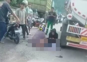 Video: Pengendara Motor Terlindas Truk di Jalan Bypass Padang
