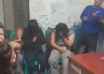 Video: Sejumlah Perempuan Digerebek Warga di Hotel Diduga Tempat Prostitusi di Pesisir Selatan