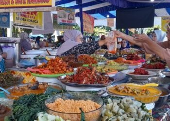 Ini Lokasi Berburu Takjil Ramadan di Kota Padang