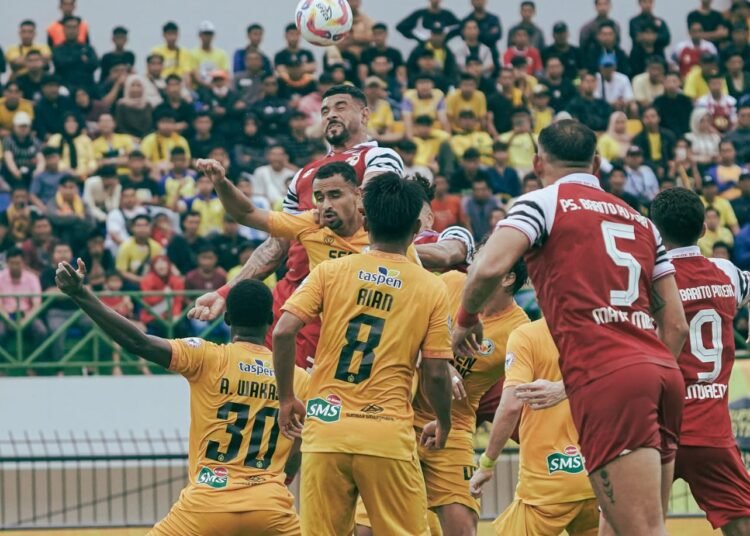 PS Barito Putera menjamu Semen Padang FC di Stadion Demang Lehman, Martapura, Sabtu (8/2). Foto: Dok. Barito Putera