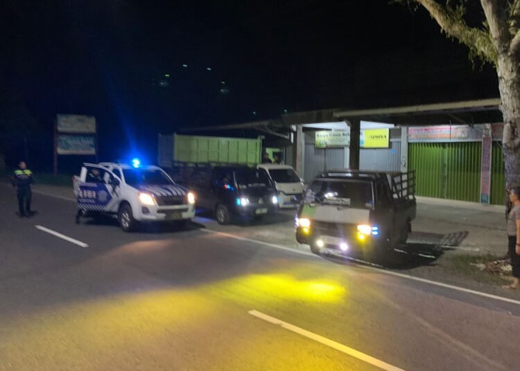 Satlantas mengamankan lokasi balap liar di kawasan Bypass Jati Kota Pariaman pada Minggu (2/2) dini hari.