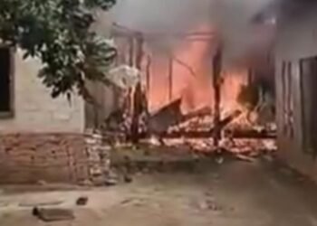 Kebakaran Hanguskan Rumah Warga di Dharmasraya