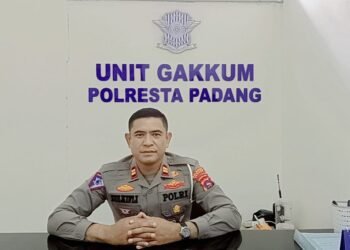 Ini Identitas Pemotor yang Tewas Tabrak Truk Parkir di Padang