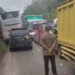 Video: Antrean Panjang Kendaraan Terjebak Macet di Jalur Alternatif Sumbar-Jambi
