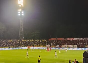 Skor Sementara: Semen Padang FC 1-0 Persib Bandung