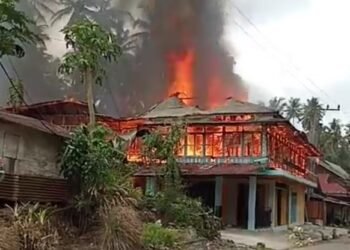 Dipicu Korsleting Listrik, 10 Rumah Terbakar di Padang Pariaman, Kerugian Rp2 Miliar