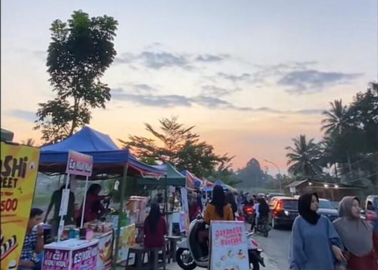 Pasar Pabukoan Taman Batang Agam Payakumbuh