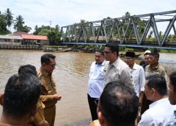 Bupati Padang Pariaman Kembangkan Wisata Pantai Tiram, Niniak Mamak Siap Dukung