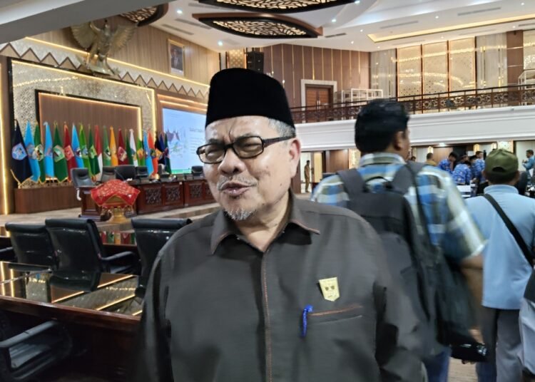 Ketua DPRD Sumbar Muhidi